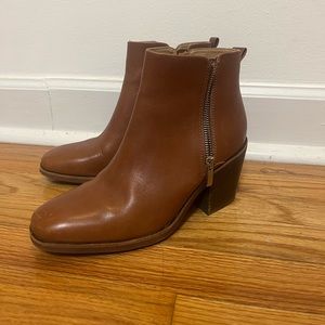 Sofft Brand Brown Ankle Boots. Size 9